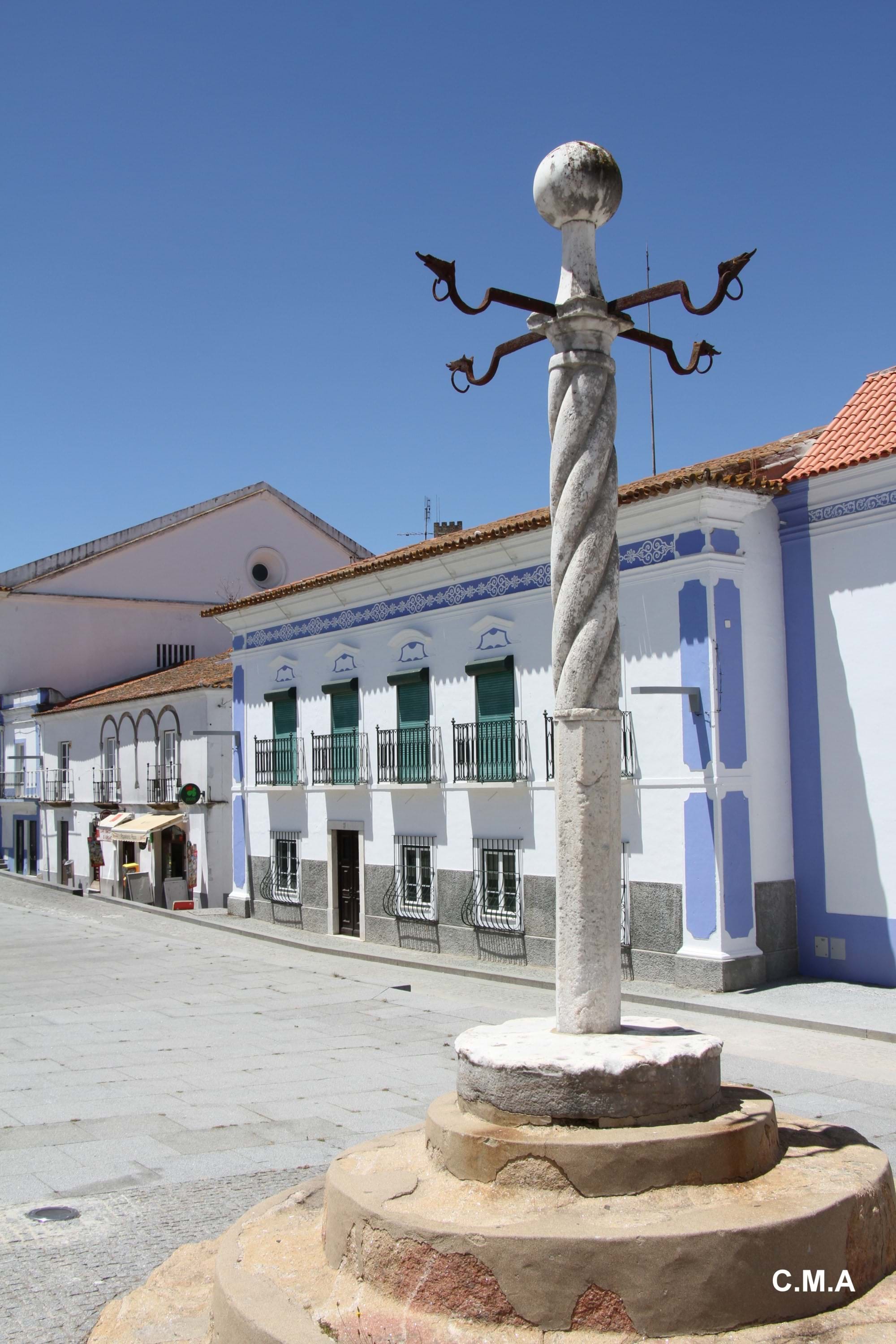 Pelourinho de Arraiolos